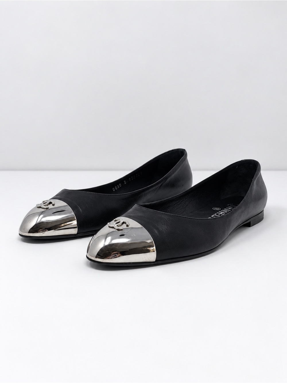 CHANEL Rare Black Lambskin Silver Mirrored Metal Cap Toe Ballet Flats 39 1/2